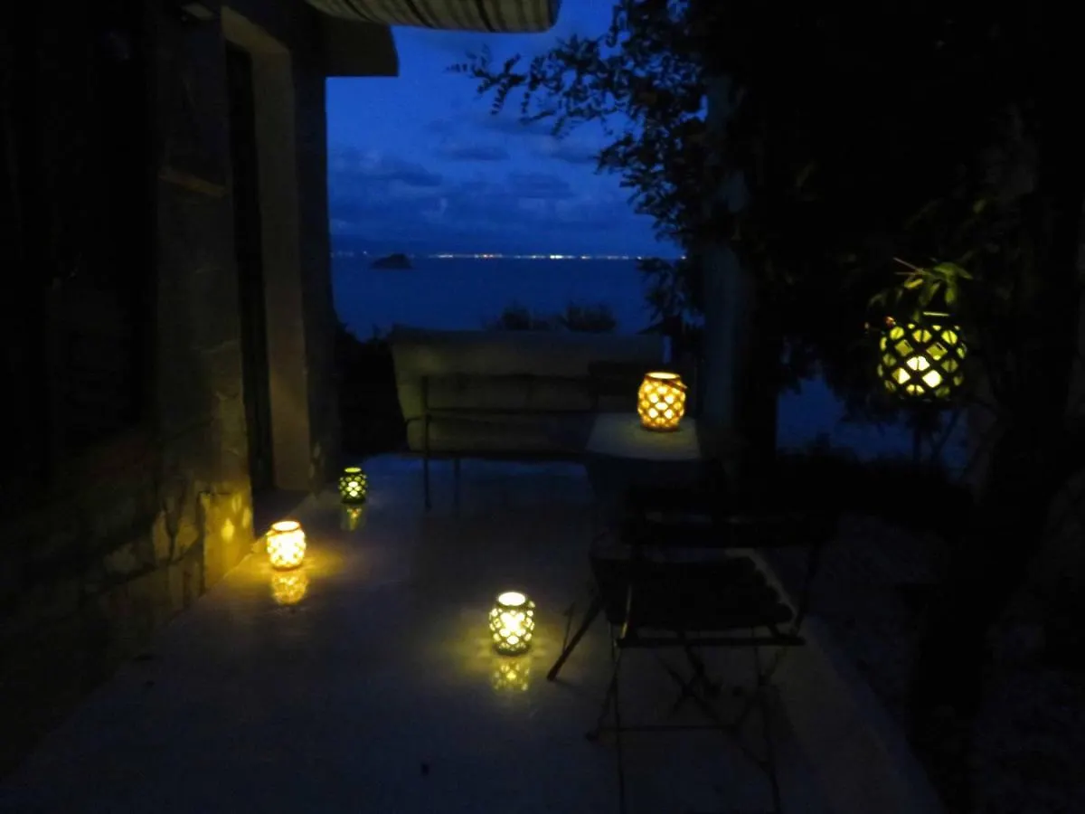 Tiny Home Noli 0*,  Italy